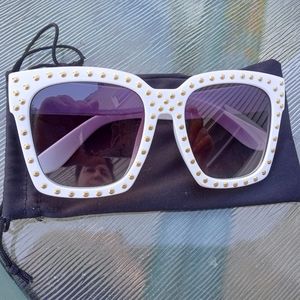 White Vegas Style Sunglasses